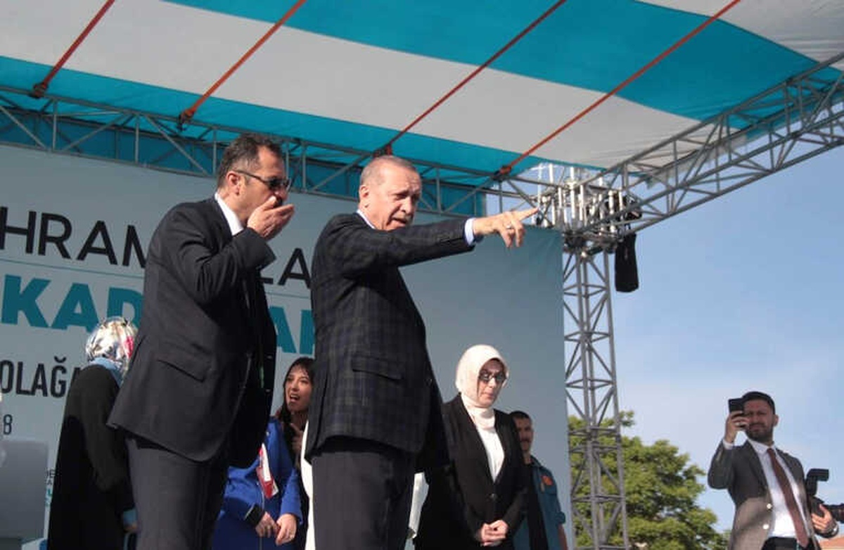 Cumhurbaşkanı\'na Büyük İlgi