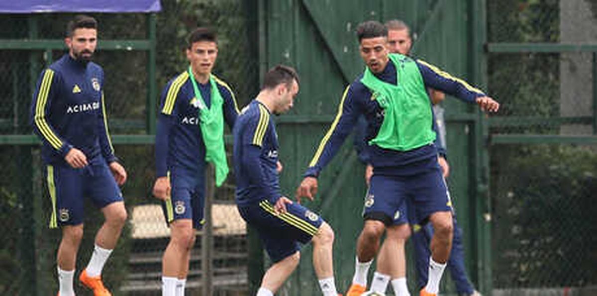 Fenerbahçe Kampa Girdi