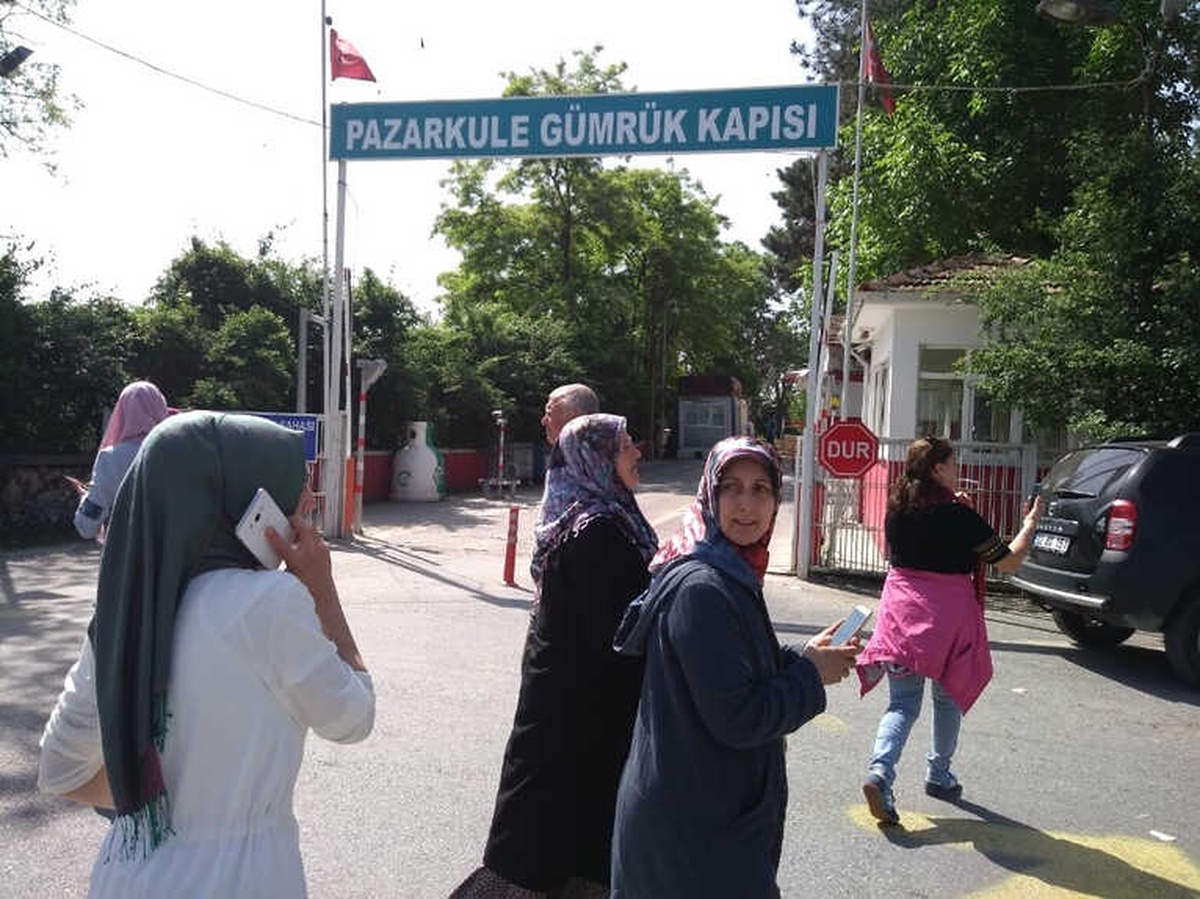 Hayatlarında İlk Kez Sınır Kapısı Gördüler