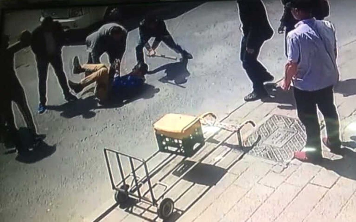 İlk Önce Bıçakladılar, Sonrasında Öldüresiye Dövdüler