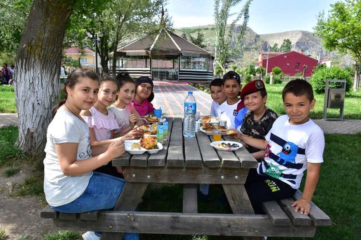 İnönü Öğrencilerin Gözdesi Olmaya Devam Ediyor