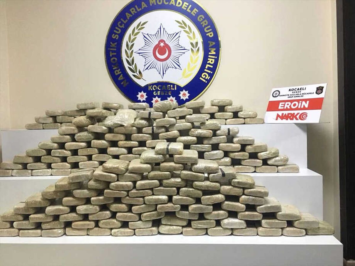 Kocaeli\'de 98,5 Kilogram Eroin Ele Geçirildi