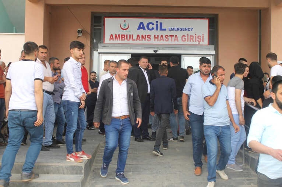 Piknikteki Öğrencilere Yıldırım Çarptı: 12 Yaralı
