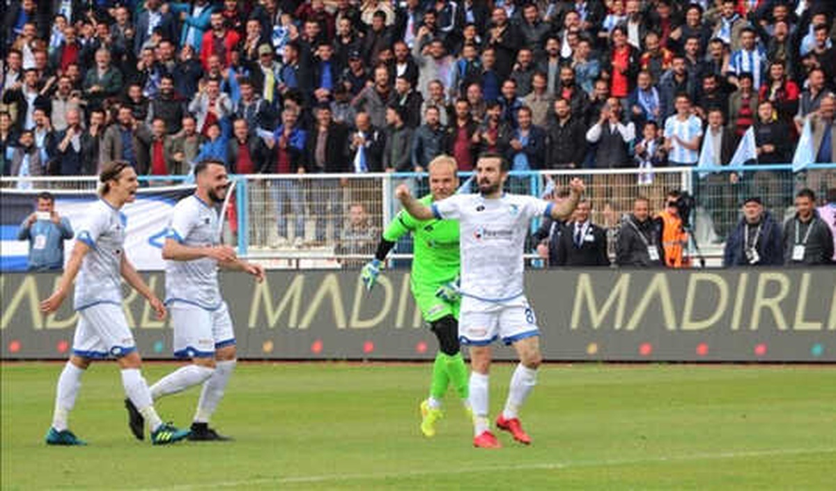 Play-off\'a Kalan Son Takım Büyükşehir Belediye Erzurumspor