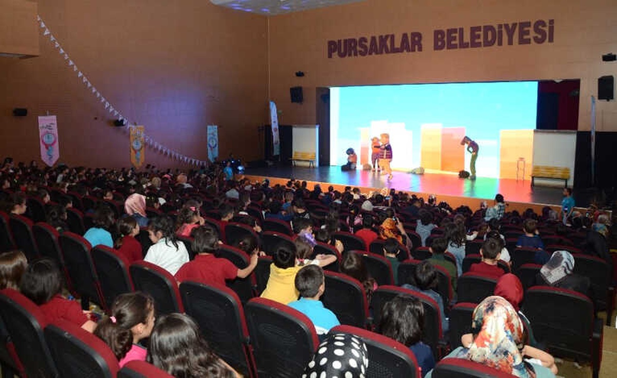 Sağlıklı Tayfa Rafadan Tayfa\', Pursaklar\'da Sahne Aldı