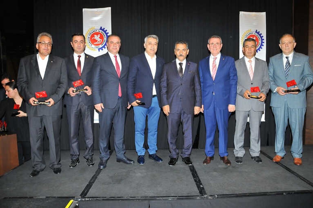 Samsun Tso\'dan Meclis Üyelerine Plaket