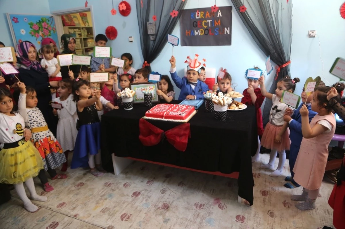 5 Yaşındaki Ahmet Kuran\'a Geçmenin Sevincini Yaşadı