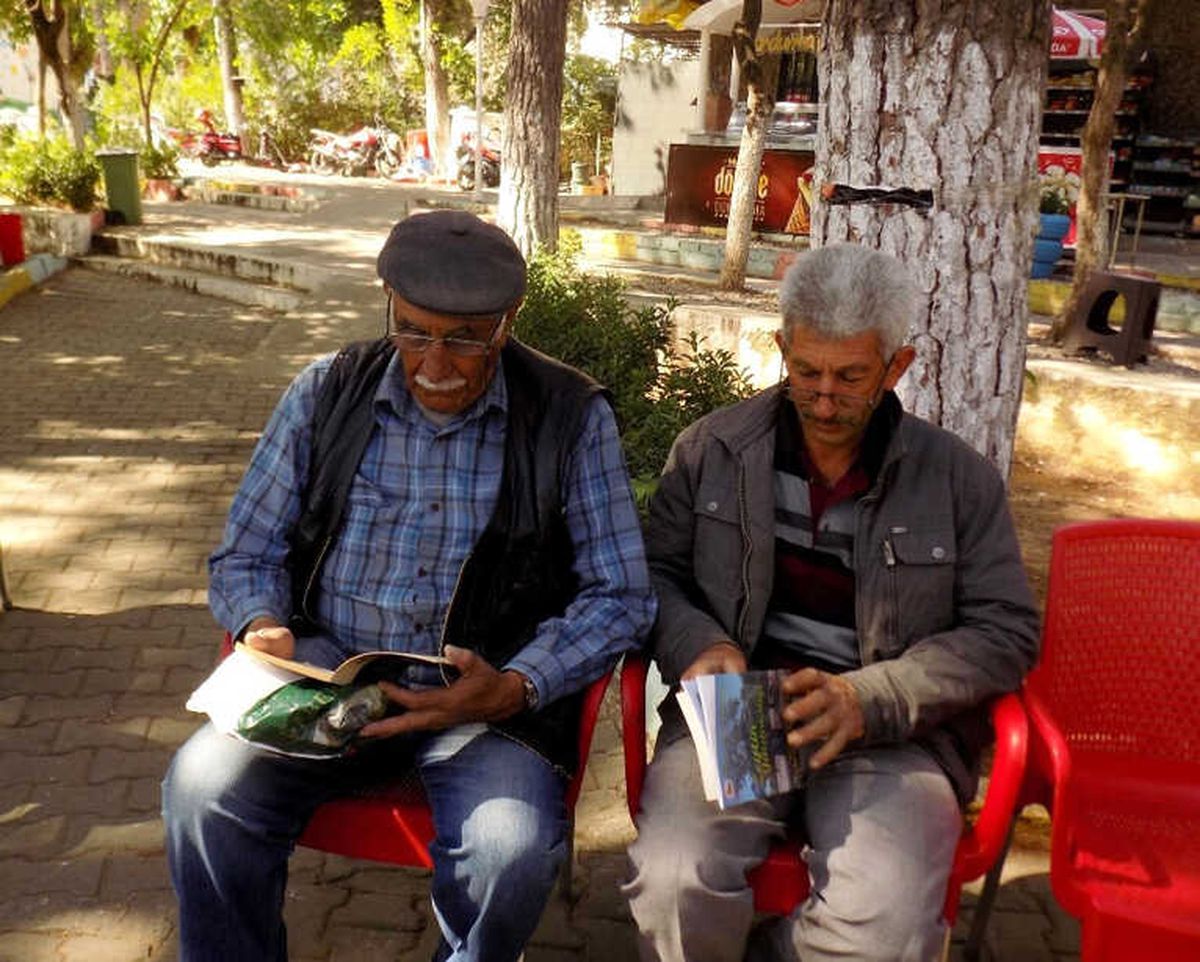 Bu İlçede Her Yerde Kitap Okunuyor