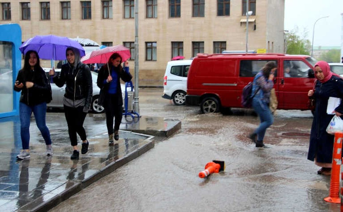 Doğu Anadolu\'da Sağanak Yağış