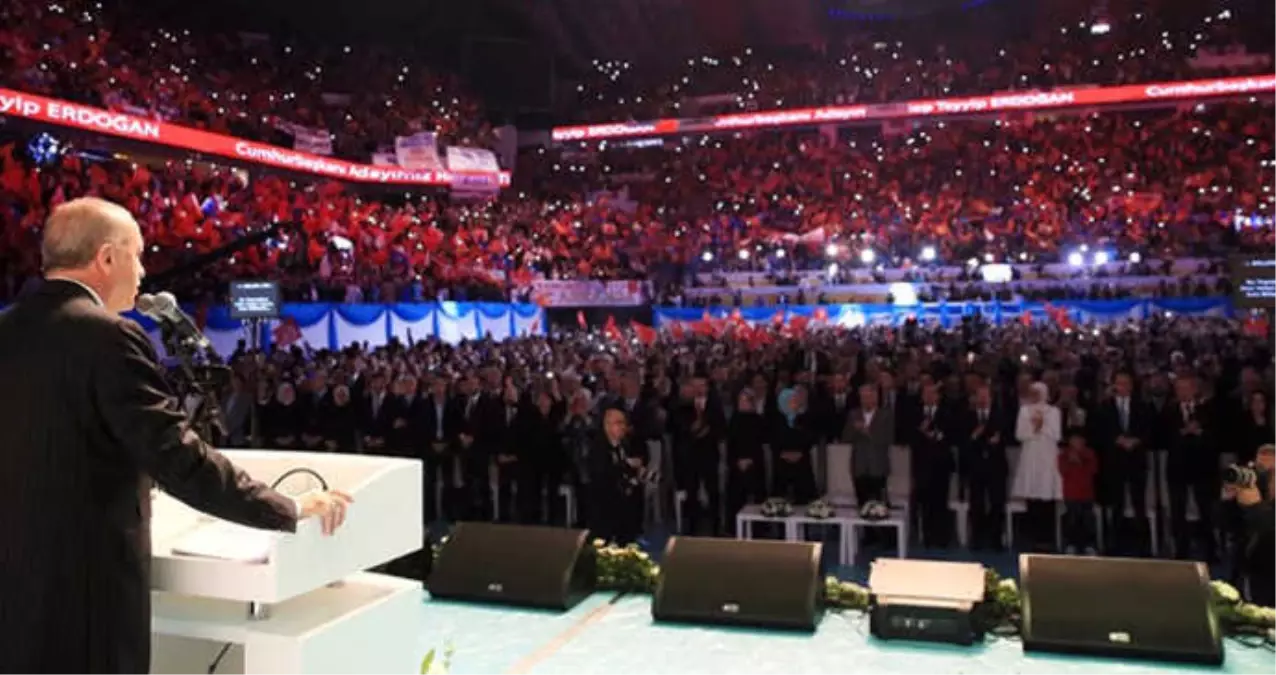 Erdoğan Tarihi Manifestoyu İlan Etti, Tüm Partililer Ayağa Kalkıp Akitleşti