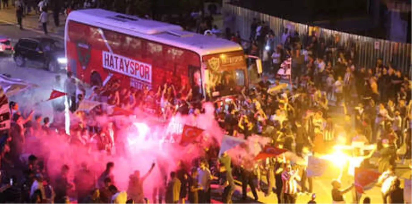 Hatayspor\'da 51 Yıllık Şampiyonluk Hasreti Bitti