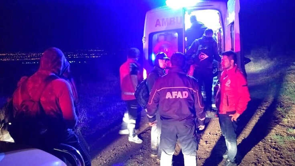 Kamp Yapan Öğrenciler Yağmura Yakalanınca 112\'den Yardım İstedi