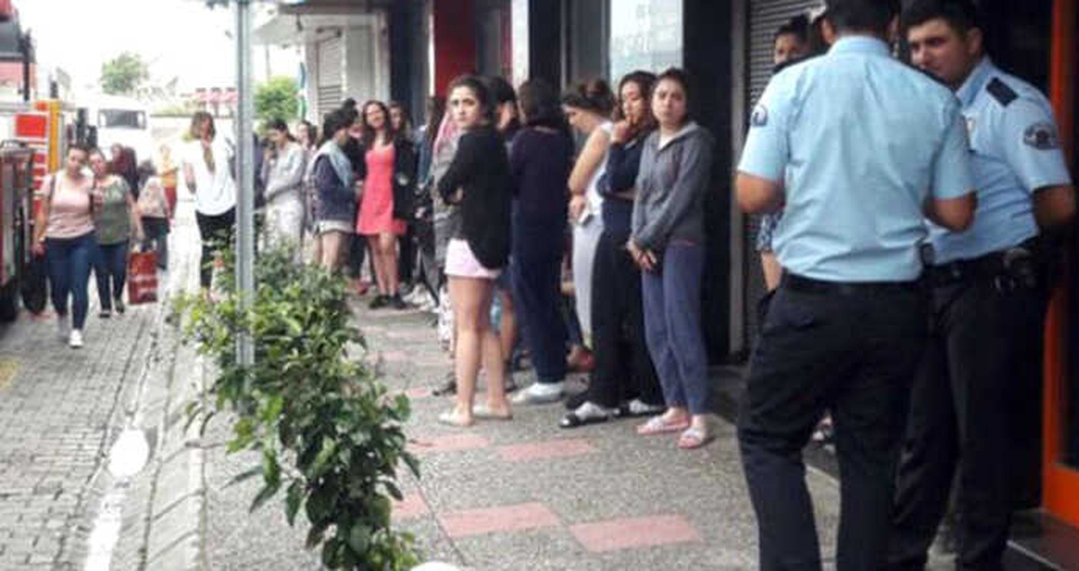 Kız Öğrencilerin Kaldığı Apartta Yangın Paniği! 2 Öğrenci Hastanelik Oldu