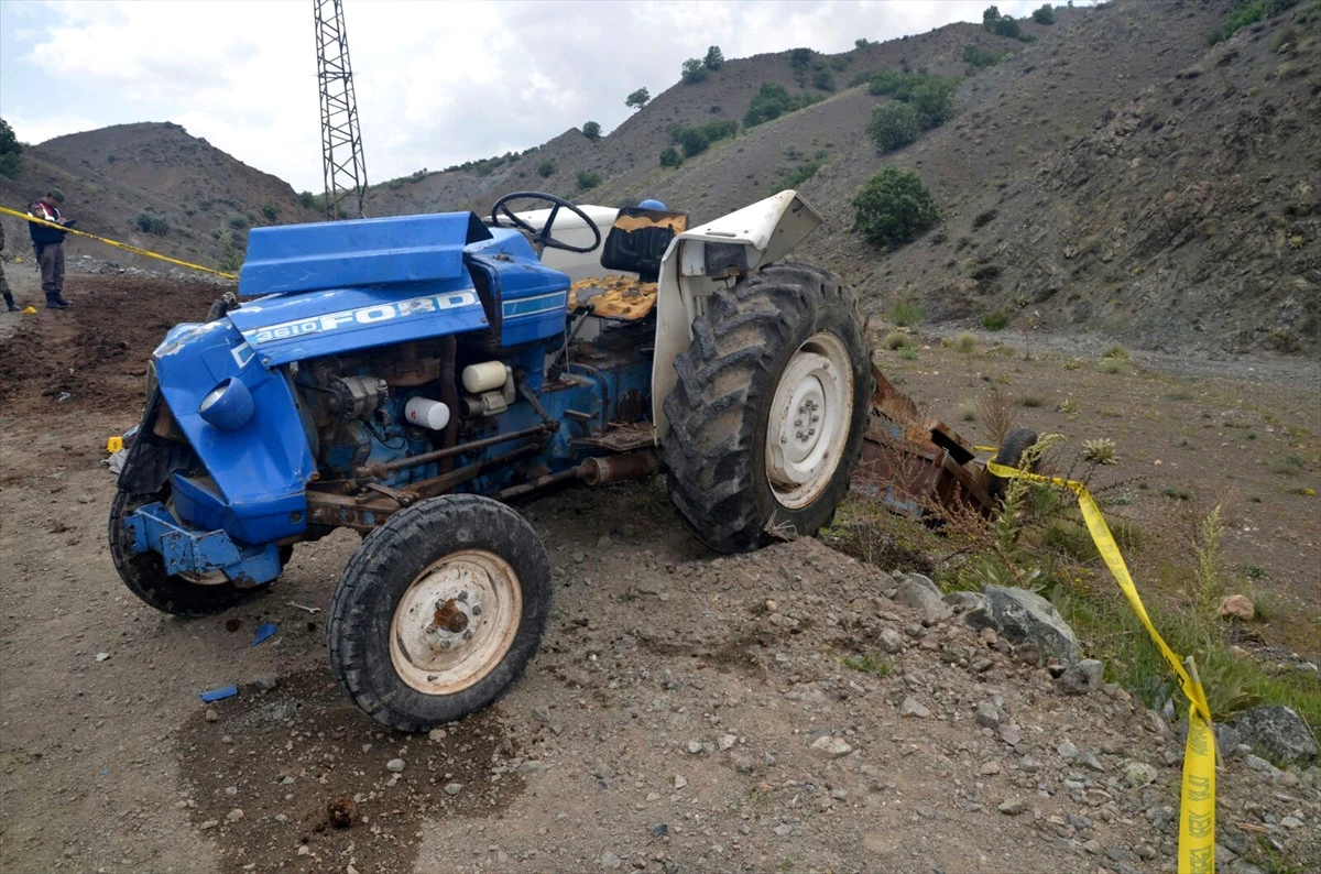 Malatya\'da Traktör Devrildi: 1 Ölü, 2 Yaralı