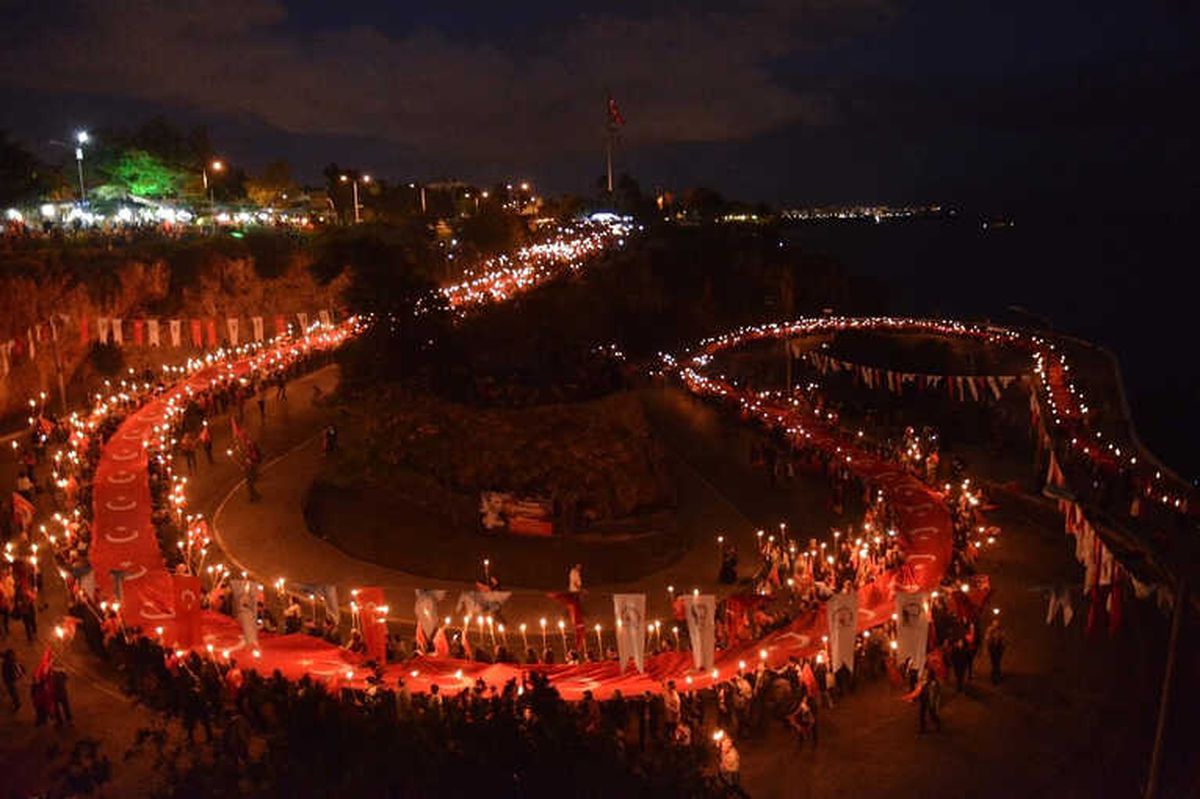 Muratpaşa\'da 19 Mayıs Hazırlıkları
