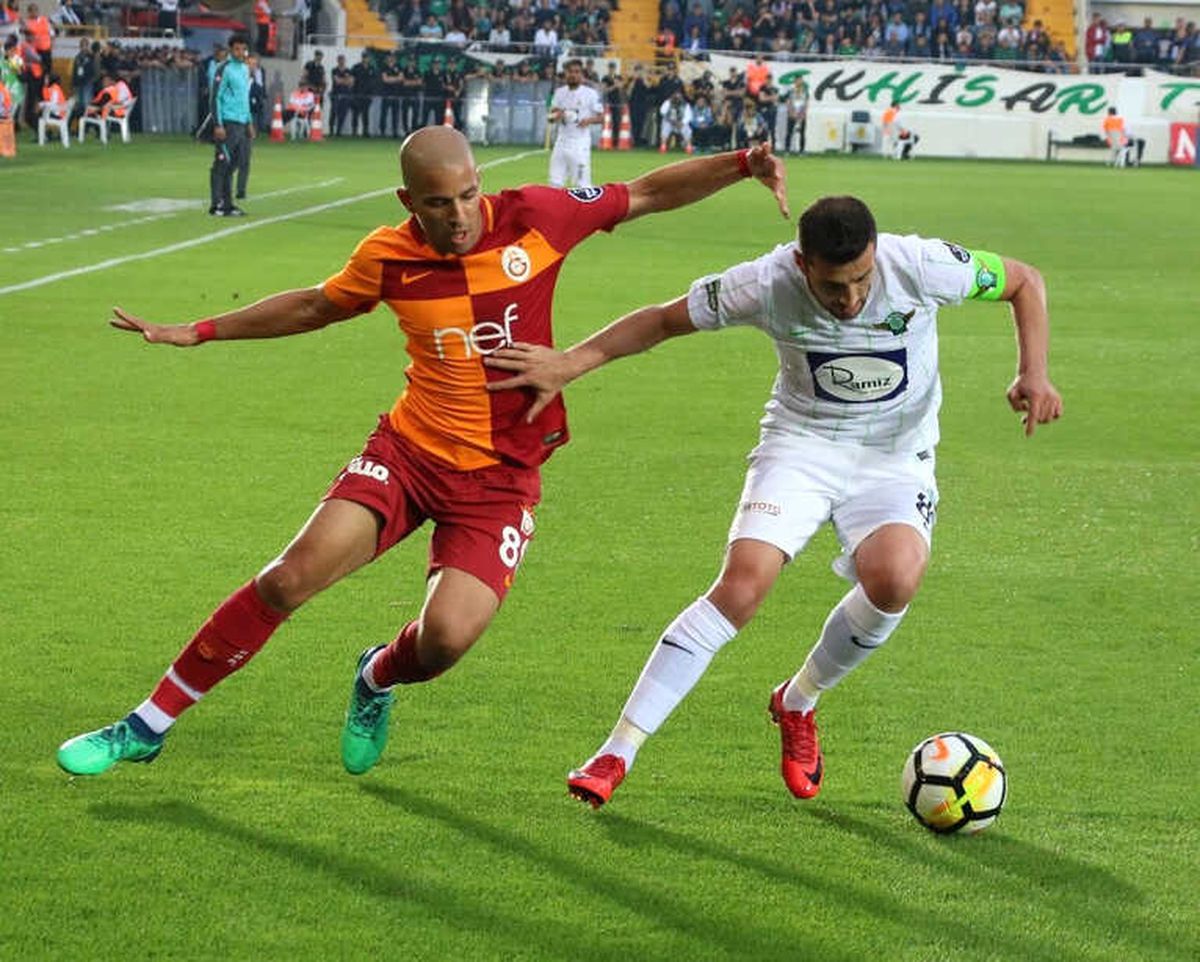 Sofiane Feghouli, Cezalı Duruma Düştü