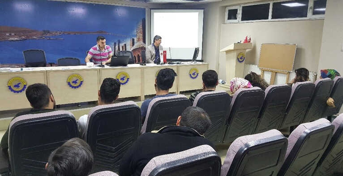 Tatvan ve Ahlat\'ta "Gazetecilik" Kursu