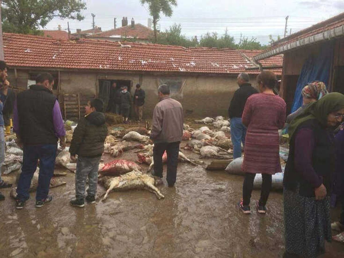 Afyonkarahisar\'da Meydana Gelen Sel Baskını Sonrası Halk İsyan Etti