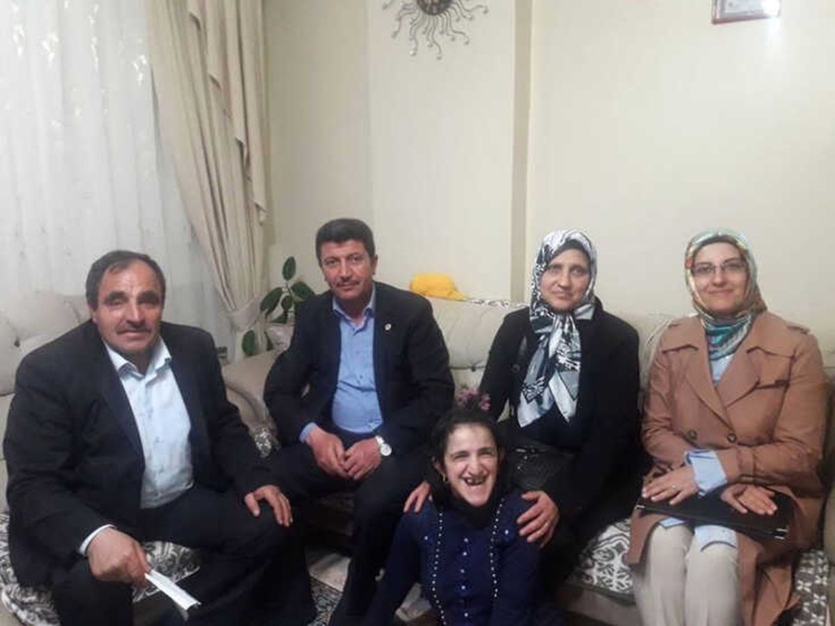 AK Parti Palandöken İlçe Teşkilatı Kapı Kapı Seyyar Sandığı Anlattı