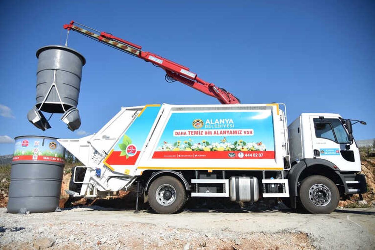 Alanya Belediyesi\'nden 9 Milyonluk Geri Dönüşüm Tasarrufu