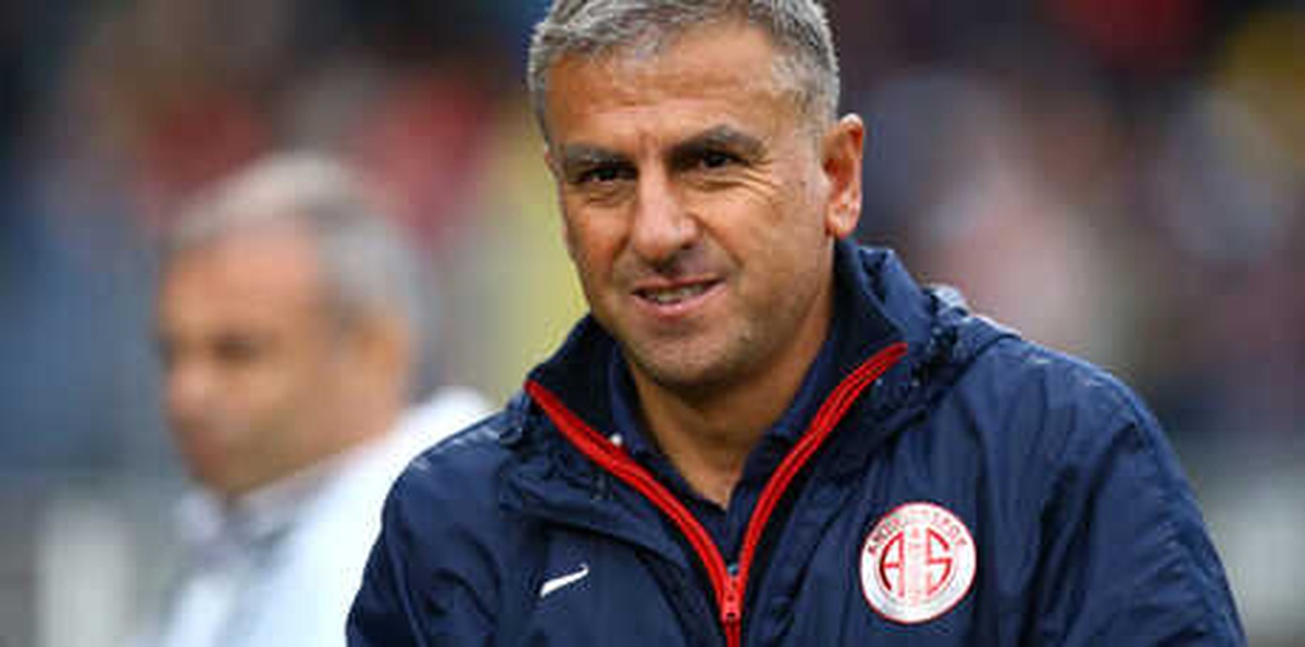 Antalyaspor, Hamza Hamzaoğlu ile Uzun Süreli Sözleşme İstiyor