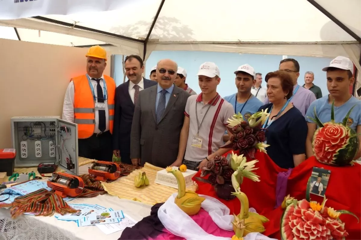 Aydın\'da Öğrenme Şenliği Renkli Görüntülere Sahne Oldu