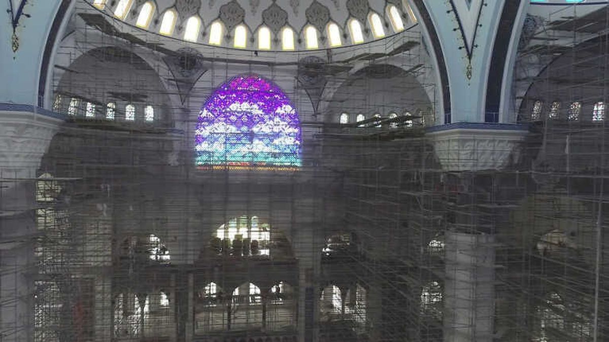 Çamlıca Camii\'nin İçi İlk Kez Drone ile Görüntülendi