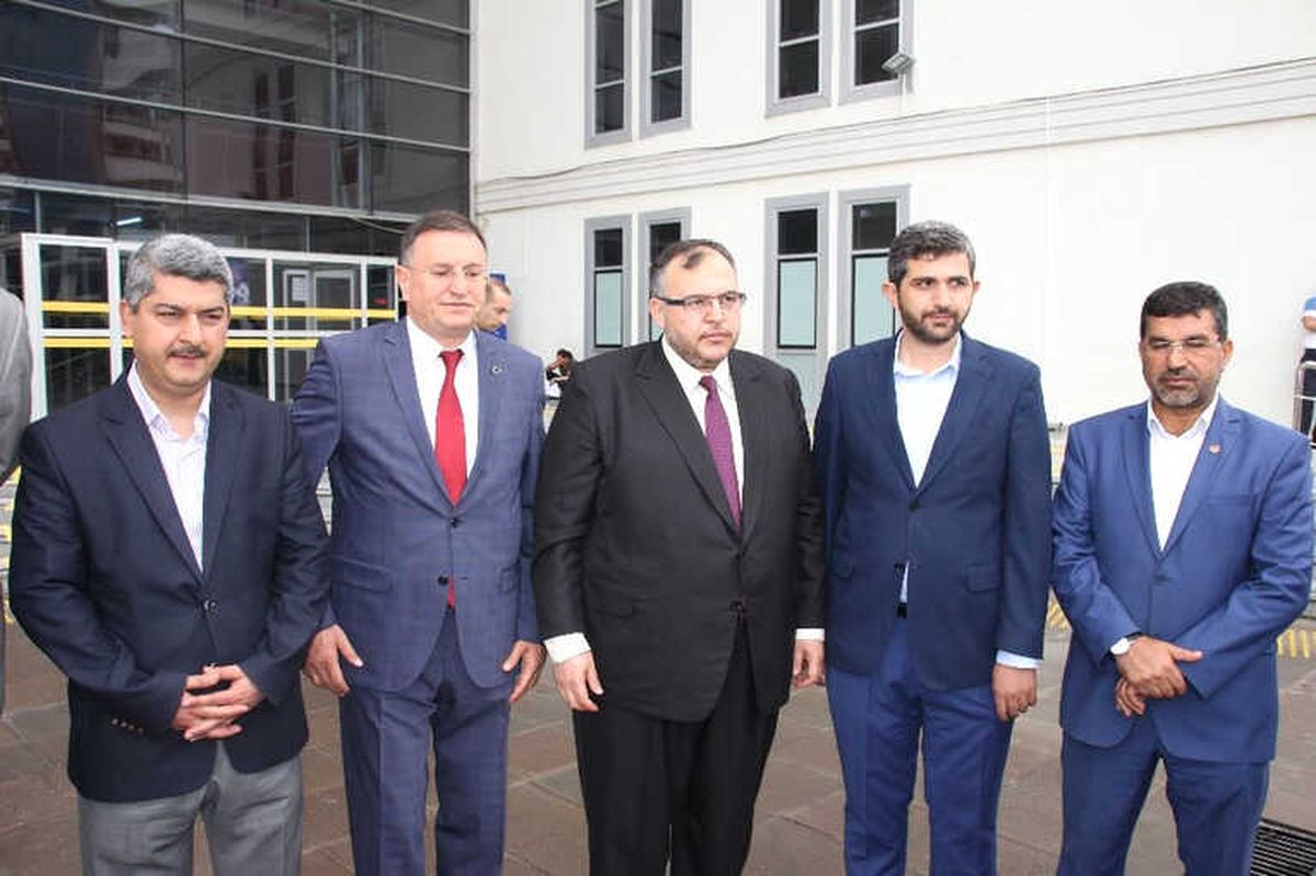 CHP\'li Başkandan Karamollaoğlu\'na İmza Desteği