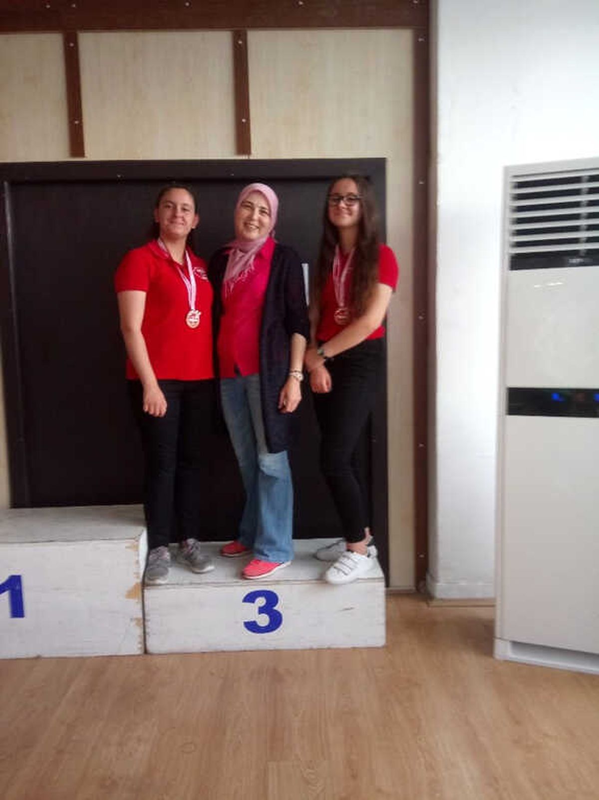 Dart Şampiyonasında Üçüncü Oldular
