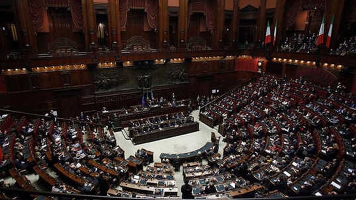 İtalya\'da Erken Seçim Sesleri Artıyor
