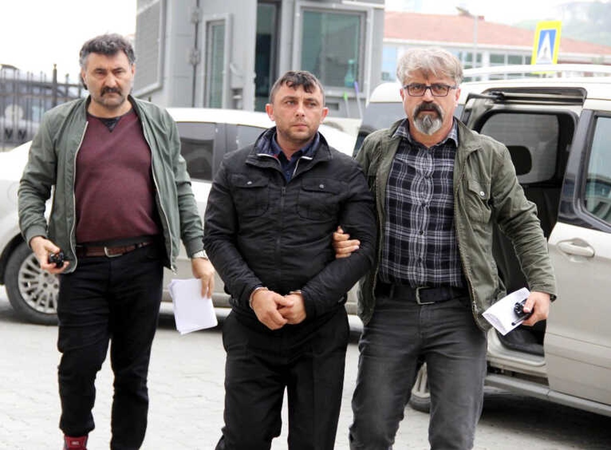 Öğrenci Yurdu Önünde 1 Kişiyi Öldürüp, 4 Kişiyi Yaralayan Zanlı Yakalandı