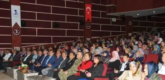 Okuryazarlık Seferberliği Projesinde Kursa Katılanlara Sertifika