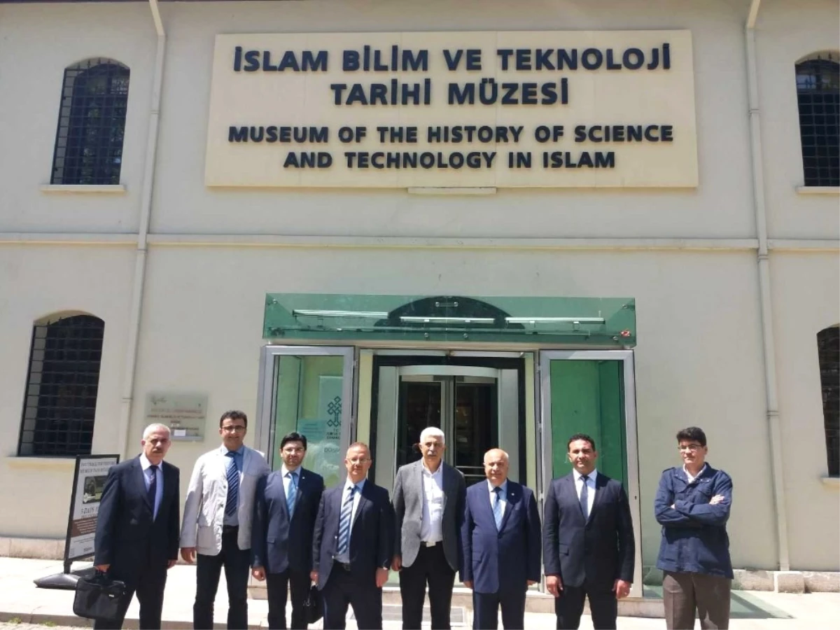Rektör Gönüllü İslam Bilim Tarihi Araştırmaları Vakfı Yönetimiyle Bir Araya Geldi