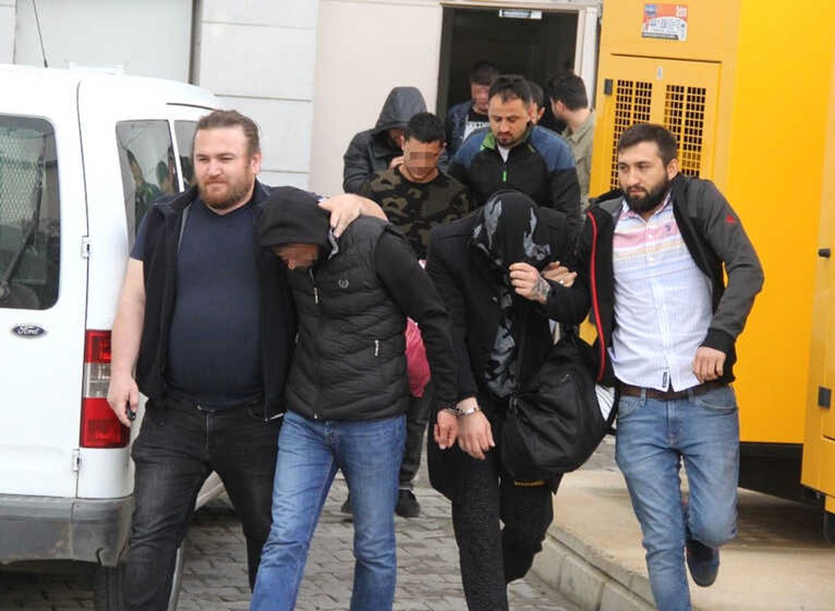 Samsun\'da Uyuşturucu Ticaretinden 8 Kişi Adliyeye Sevk Edildi