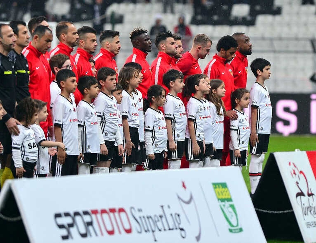 Spor Toto Süper Lig: Beşiktaş: 0 - Kayserispor: 0 (Maç Devam Ediyor)