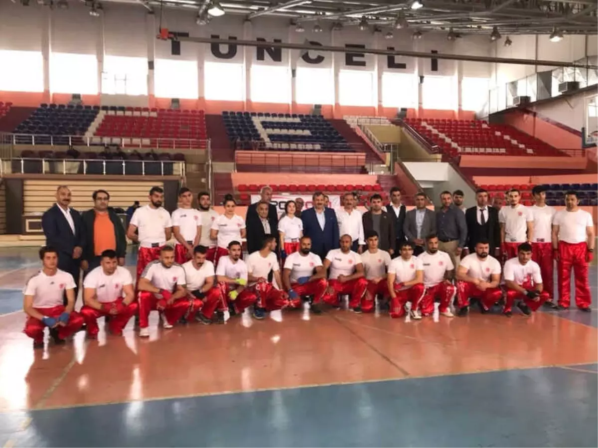 Tunceli\'de İlk Defa Kick Boks "Dan" Sınavı Yapıldı