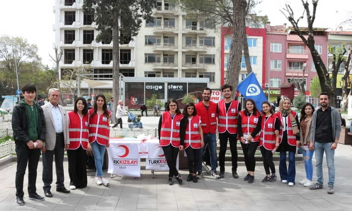 Uşak\'ta Taraftar Grupları Kan Bağışında Bulundu