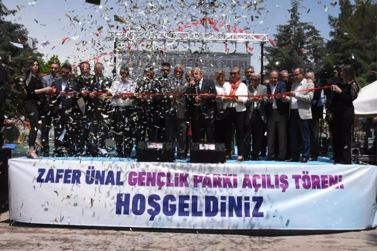 Zafer Ünal Gençlik Parkı Törenle Açıldı