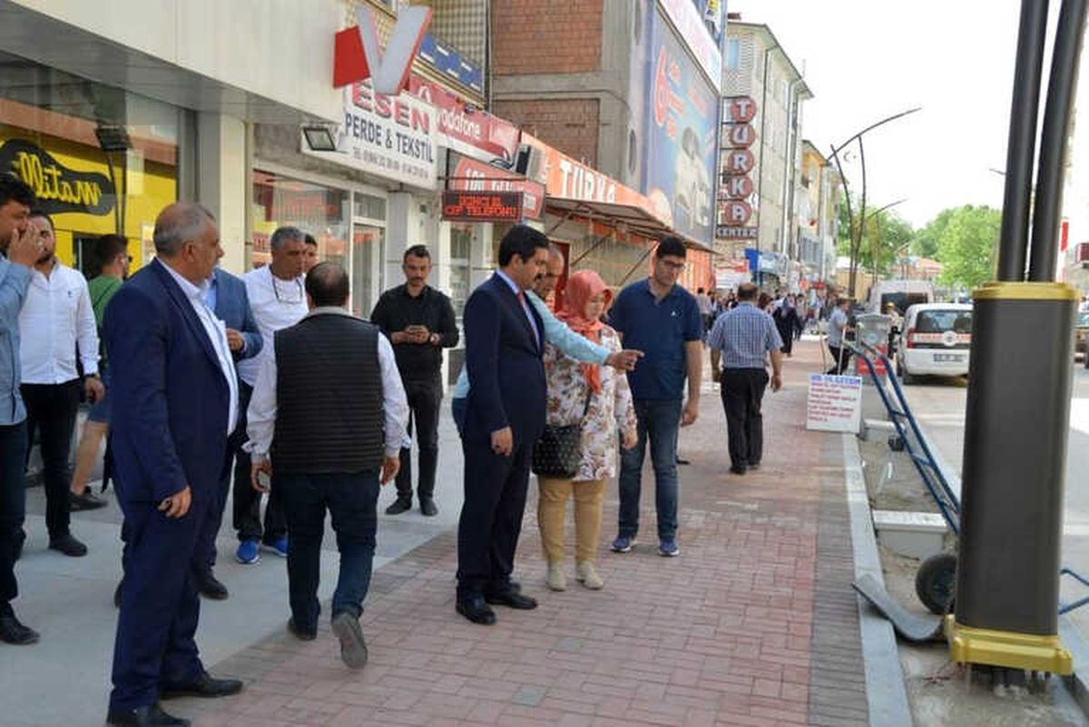 Belediye Başkanı Yaşar Bahçeci, "Tek Derdimiz Kırşehir\'e Hizmet Etmek"