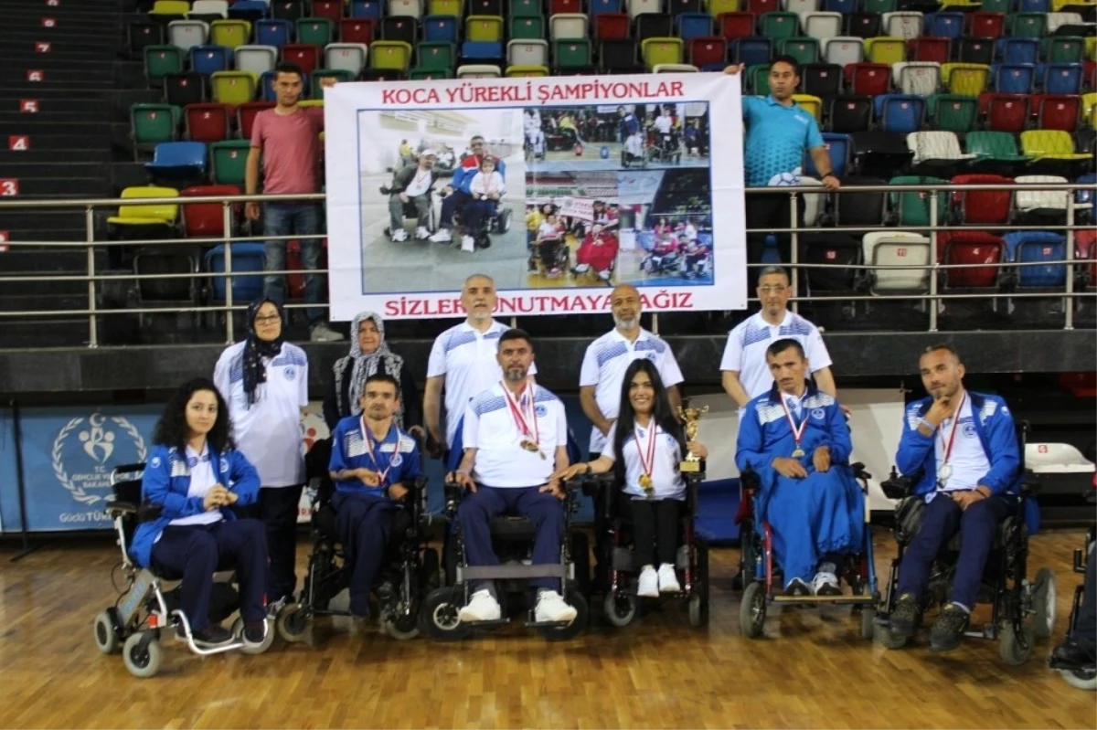 Kağıtsporlu Sporculardan Paralimpik Bocciacılar Türkiye Şampiyonası\'ndan 4 Madalya