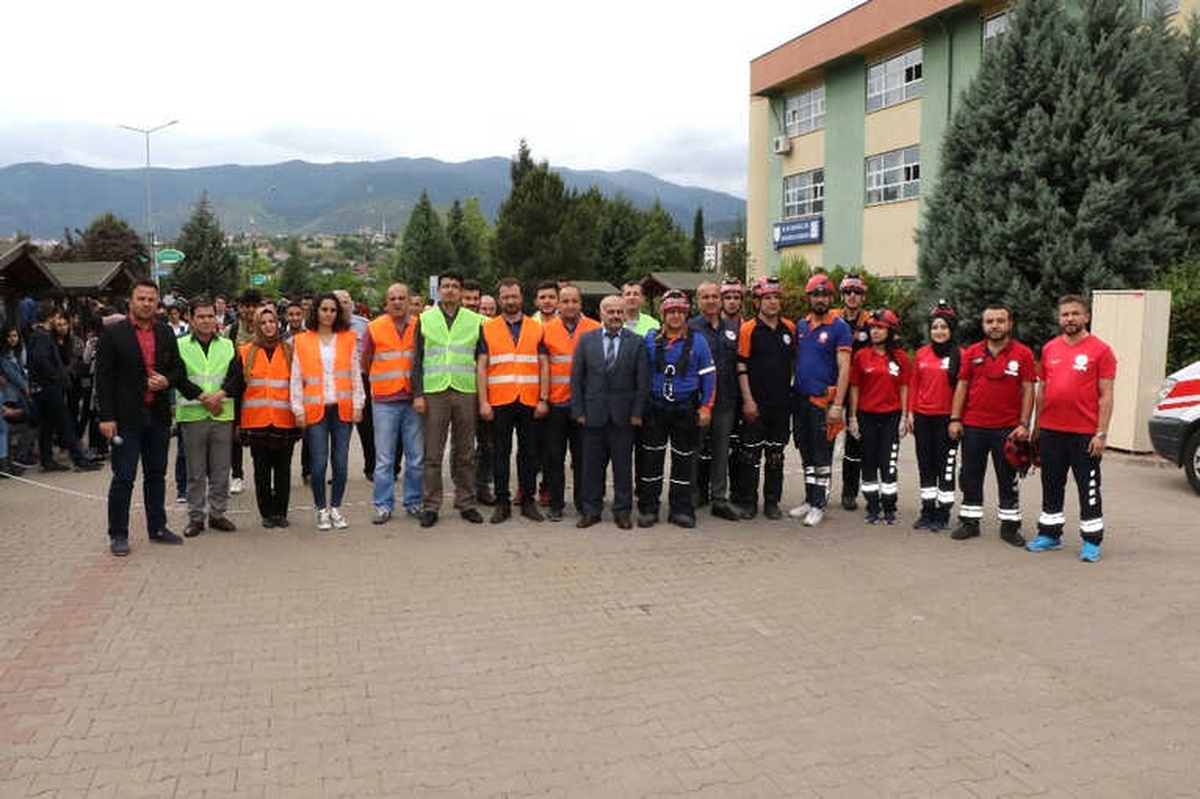 Kbü\'de Acil Durum ve Tahliye Tatbikatı Gerçekleştirildi