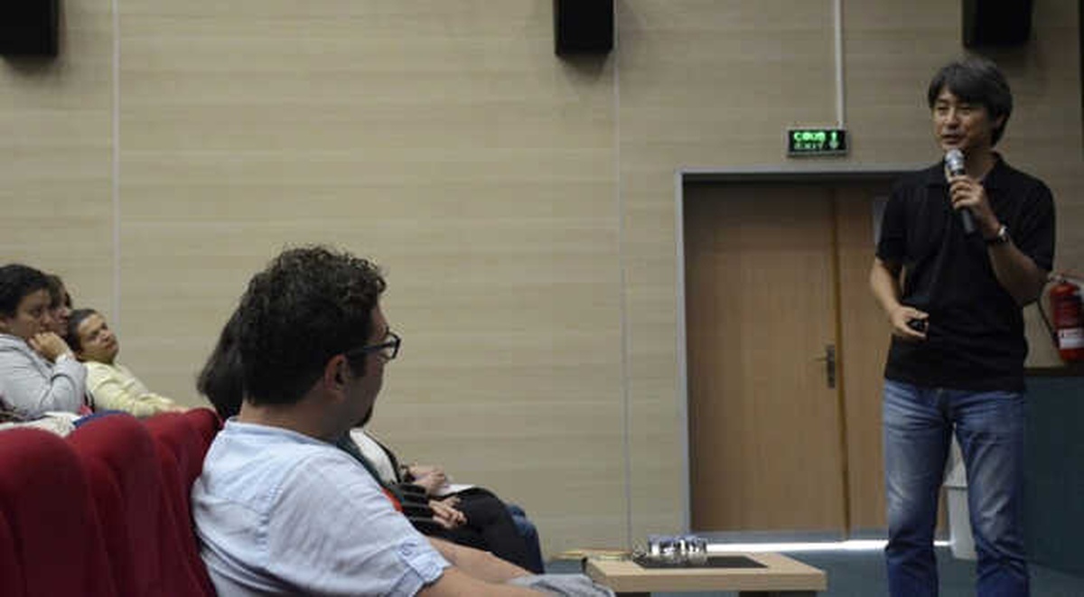 Öğretim Elemanlarına "Yazma Öğretimi" Konferansı Verildi