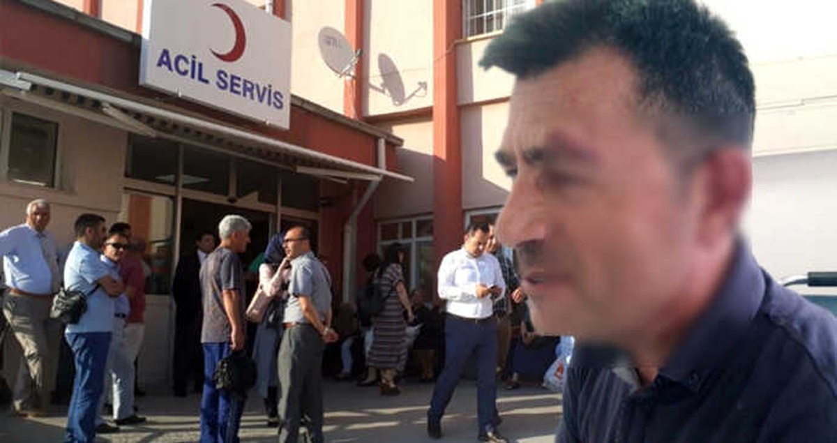 Öğrencinin Okulu Değişince Sinirlenen Veli, Müdürü Dövdü
