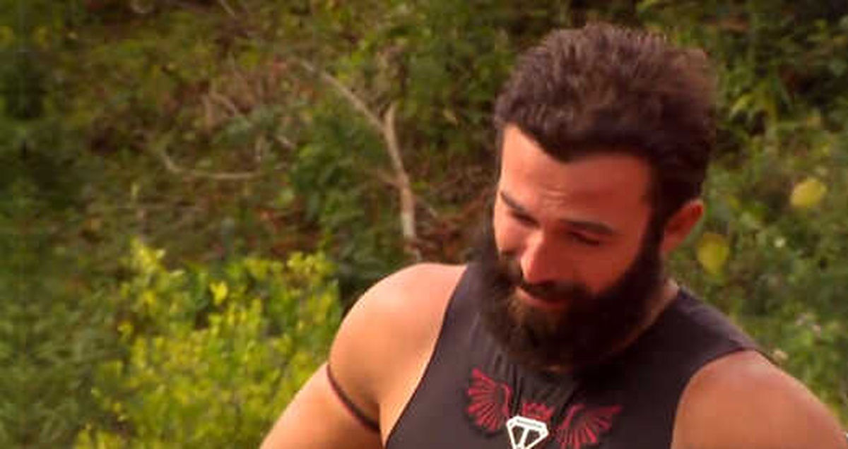 Survivor\'da Sert Mizacıyla Tanınan Turabi, Hüngür Hüngür Ağladı