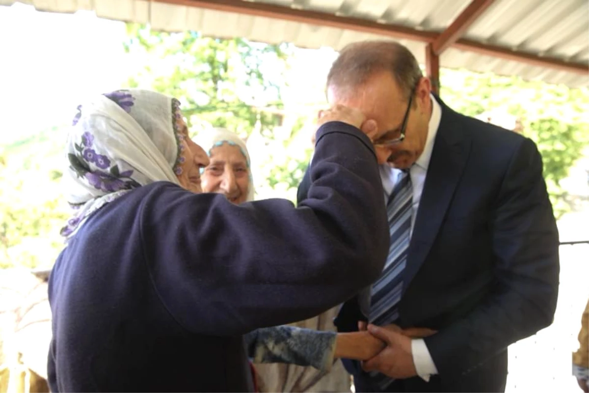 Vali Yavuz: "Ordumuzun Simgesi Olan Ninelerimize Sağlıklı Uzun Ömürler Diliyorum"