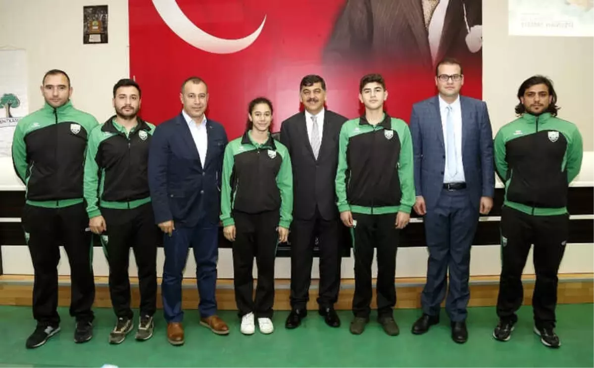 Başkan Fadıloğlu Altın Kulaçlarla Bir Araya Geldi