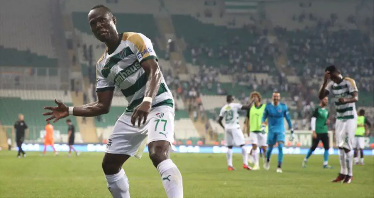 Bursaspor\'da Emmanuel Badu ve Barış Yardımcı, Sakatlıkları Nedeniyle Sezonu Kapattı