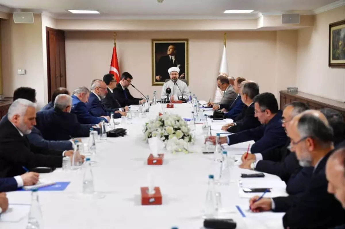 Diyanet İşleri Başkanı Erbaş, Yeni Atanan Müftüleri Kabul Etti