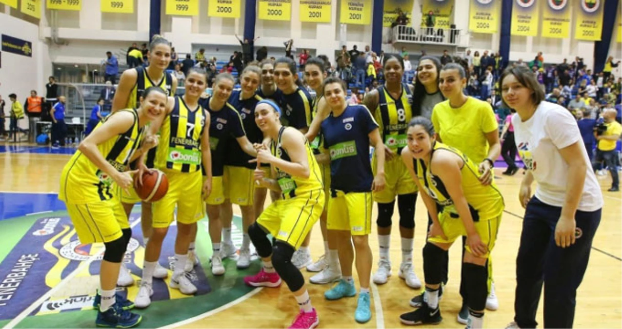 Fenerbahçe, Hatay BŞB\'yi Geçerek Finale Yükseldi