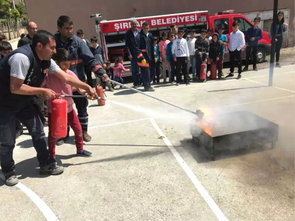 İtfaiyeden Öğrencilere İlk Yardım Eğitimi